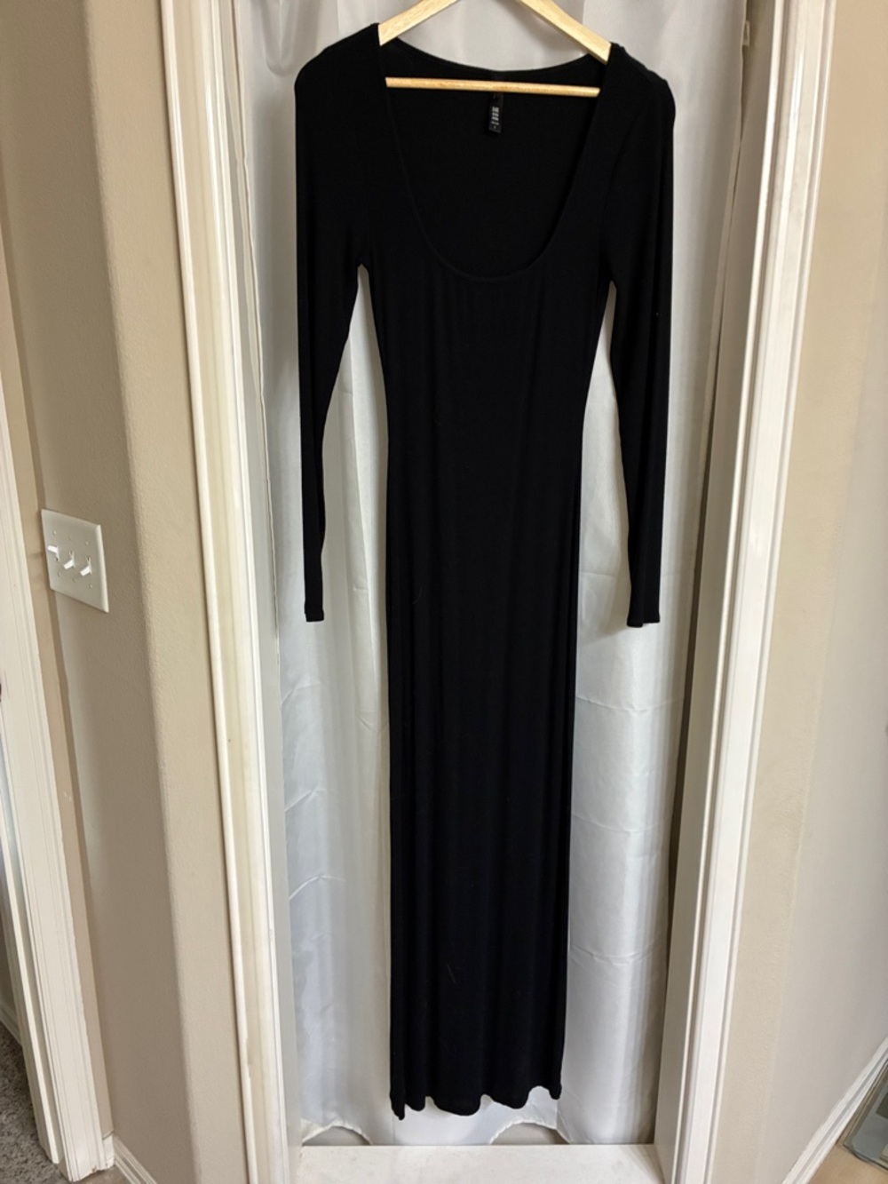 Skims Black Long Sleeve Maxi Lounge Dress - Classic Scoop Neck